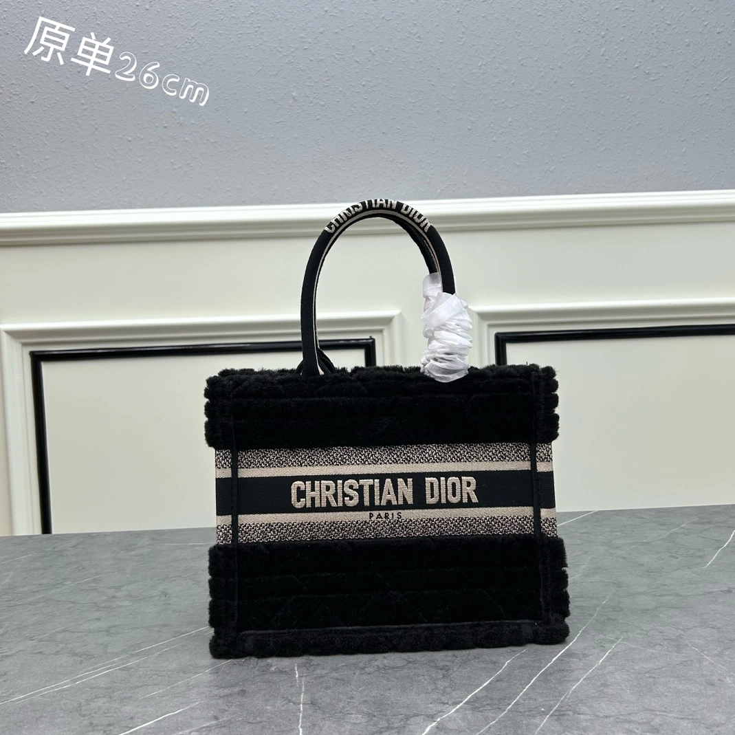 Fashionable 7963 Christian Dior AAA Quality Tote-Handbags For Women