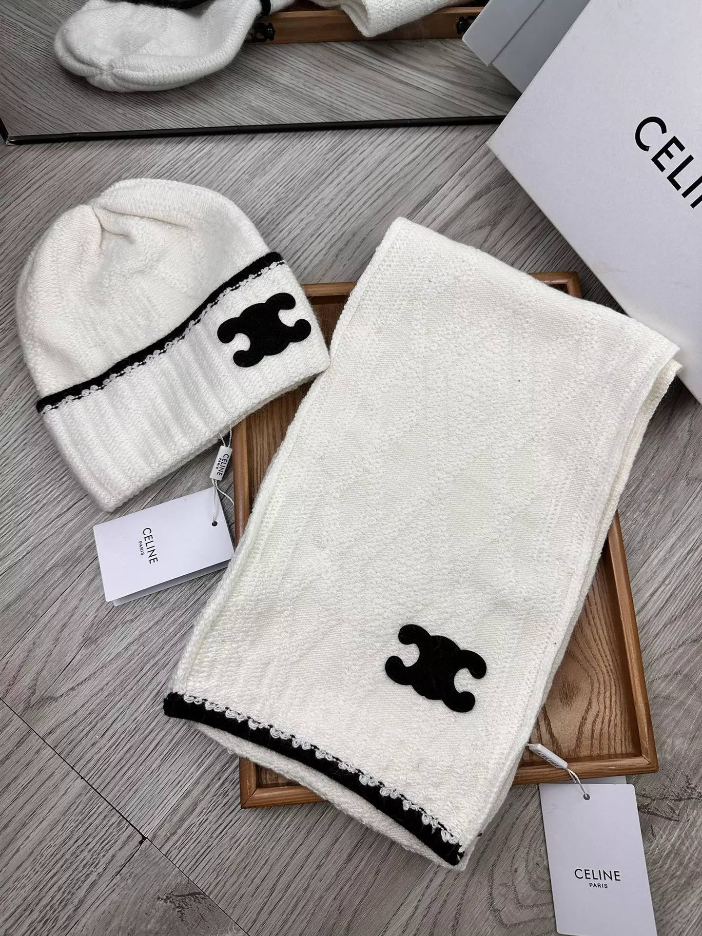 Fashionable 8004 Celine Hat and Scarf Set
