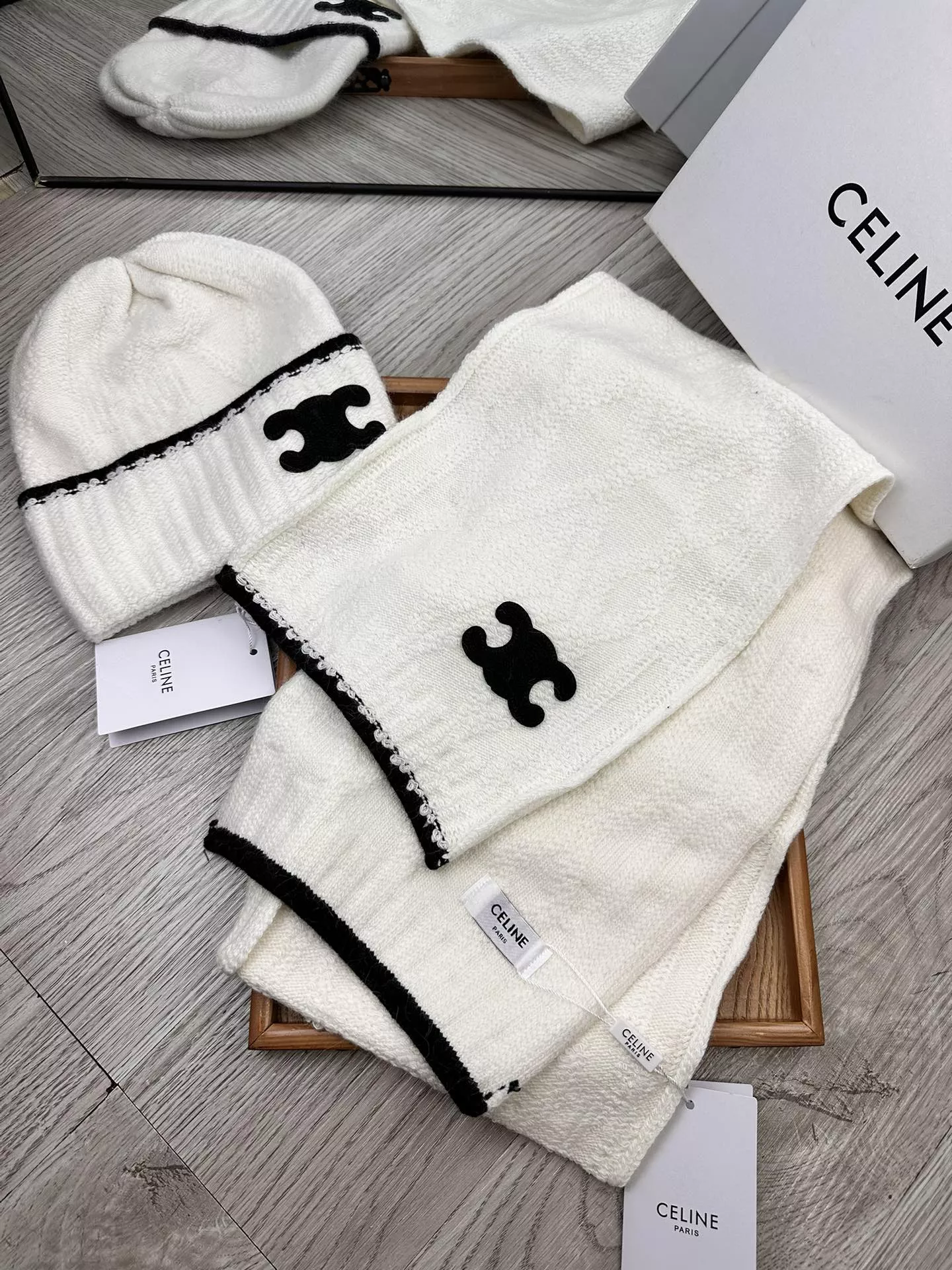 Fashionable 8004 Celine Hat and Scarf Set