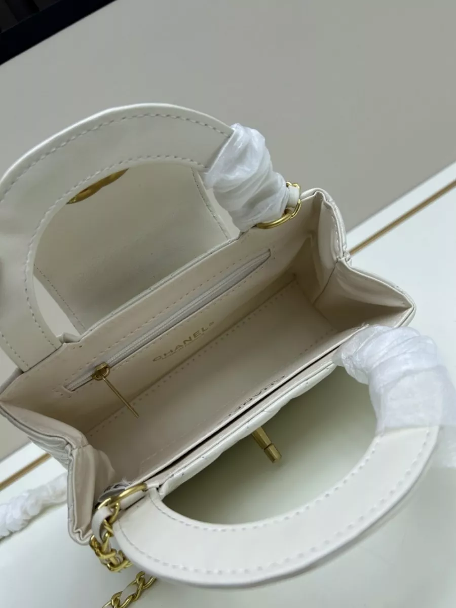 Fashionable 8014 Chanel AAA Quality Handbags For Women