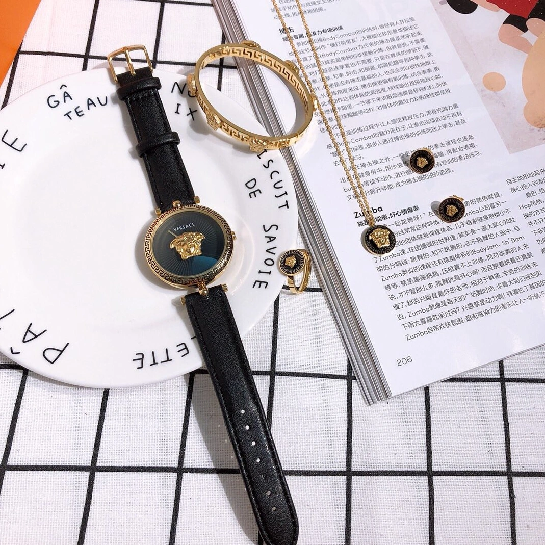 Fashionable 812 Versace Watches For Women