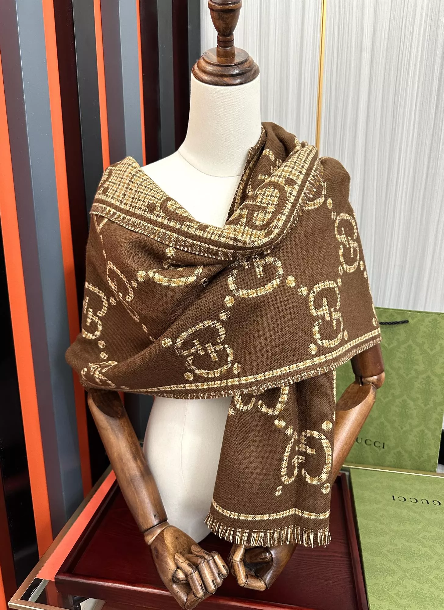 Fashionable 8348 Gucci Scarf For Women