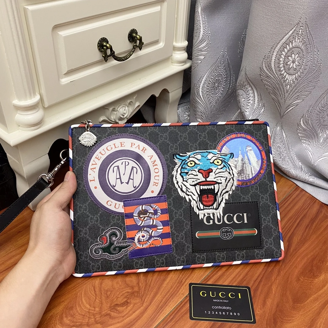 Fashionable 8443 Gucci AAA Man Wallets