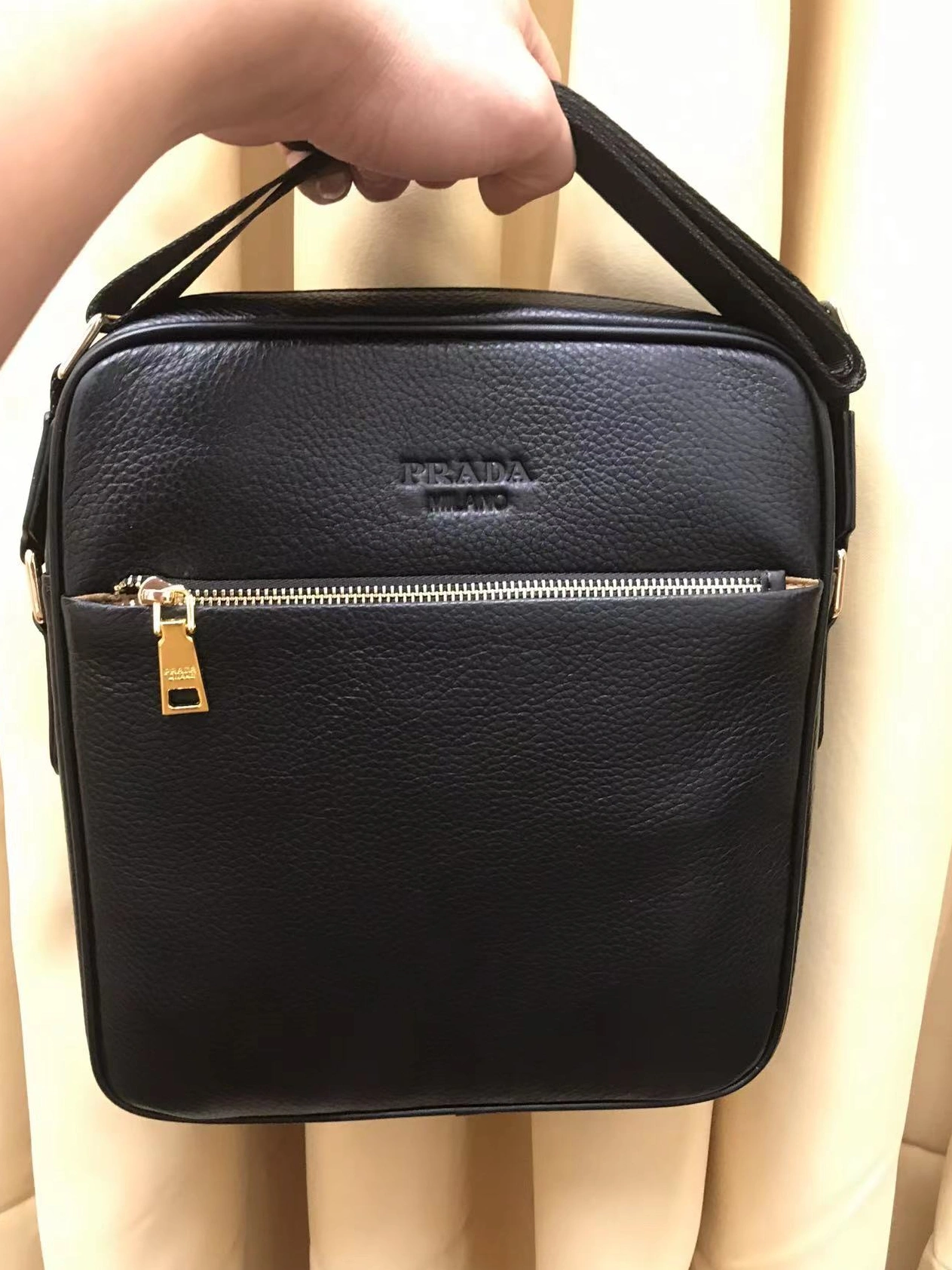 Fashionable 8456 Prada AAA Man Messenger Bags