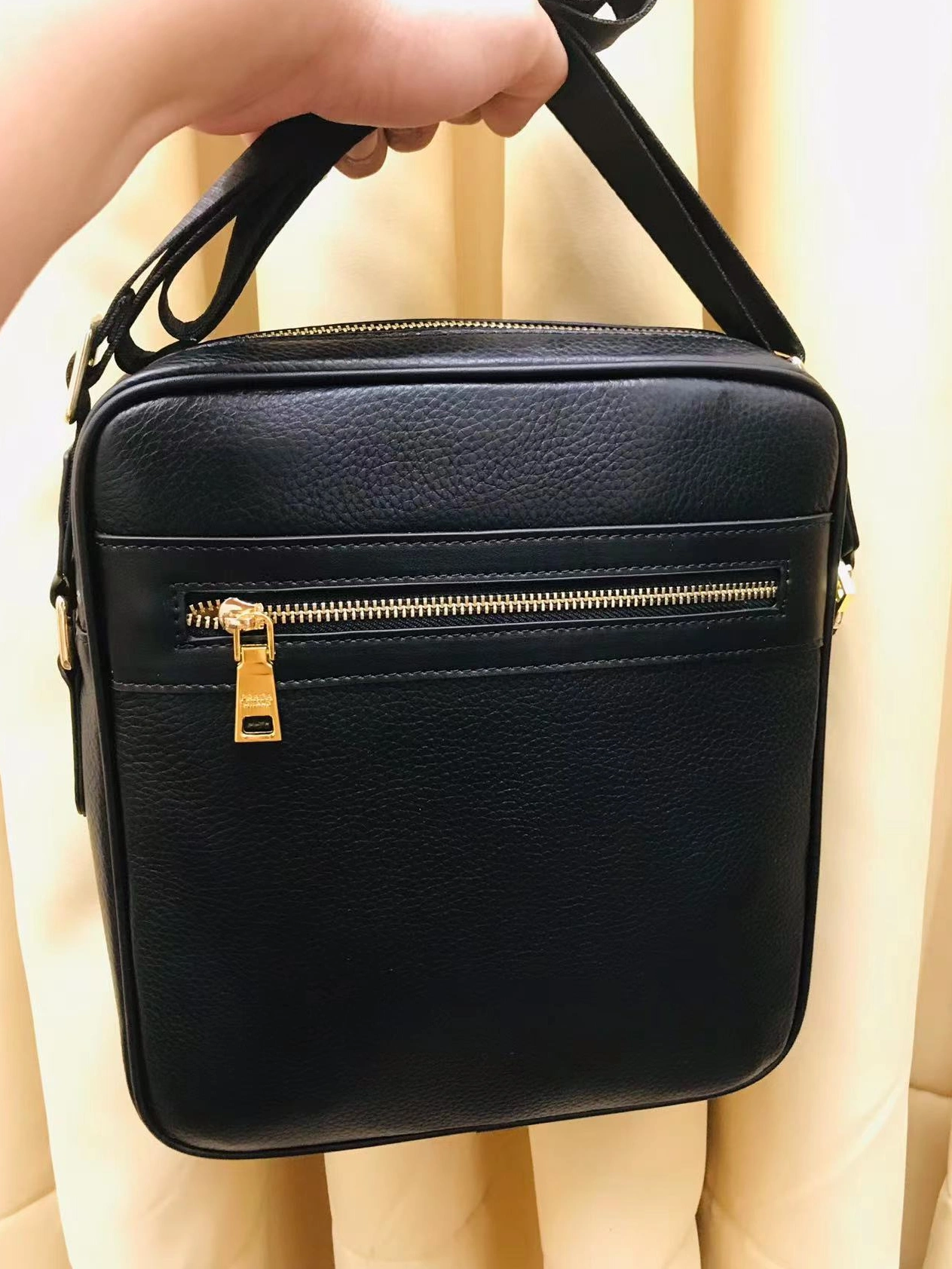 Fashionable 8456 Prada AAA Man Messenger Bags