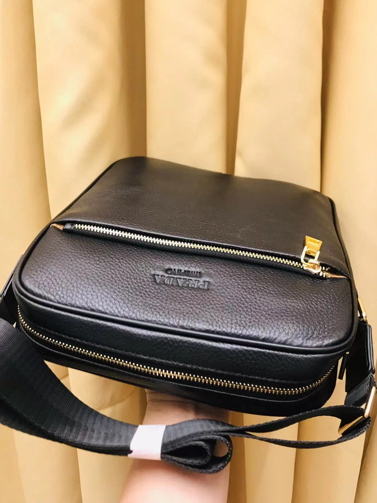 Fashionable 8456 Prada AAA Man Messenger Bags
