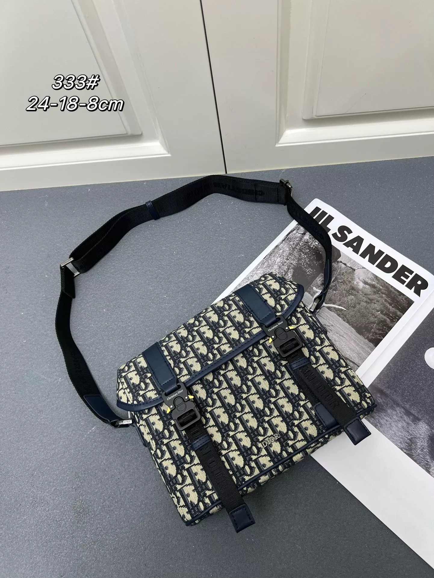 Fashionable 8552 Christian Dior AAA Man Messenger Bags