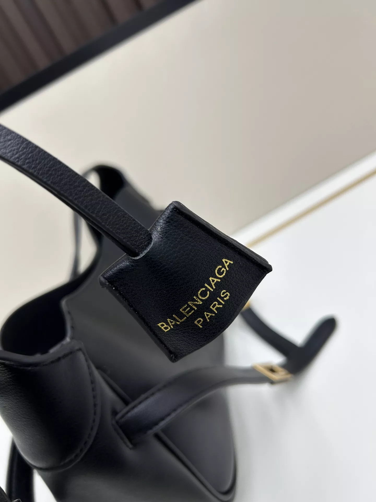 Fashionable 8556 Balenciaga AAA Quality Shoulder Bags For Women