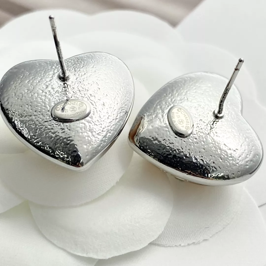 Fashionable 8819 Chanel Earrings For Women