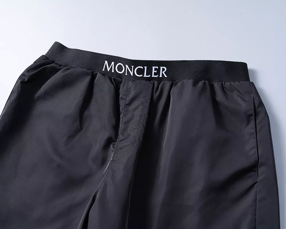 Fashionable 8932 Moncler Pants For Men