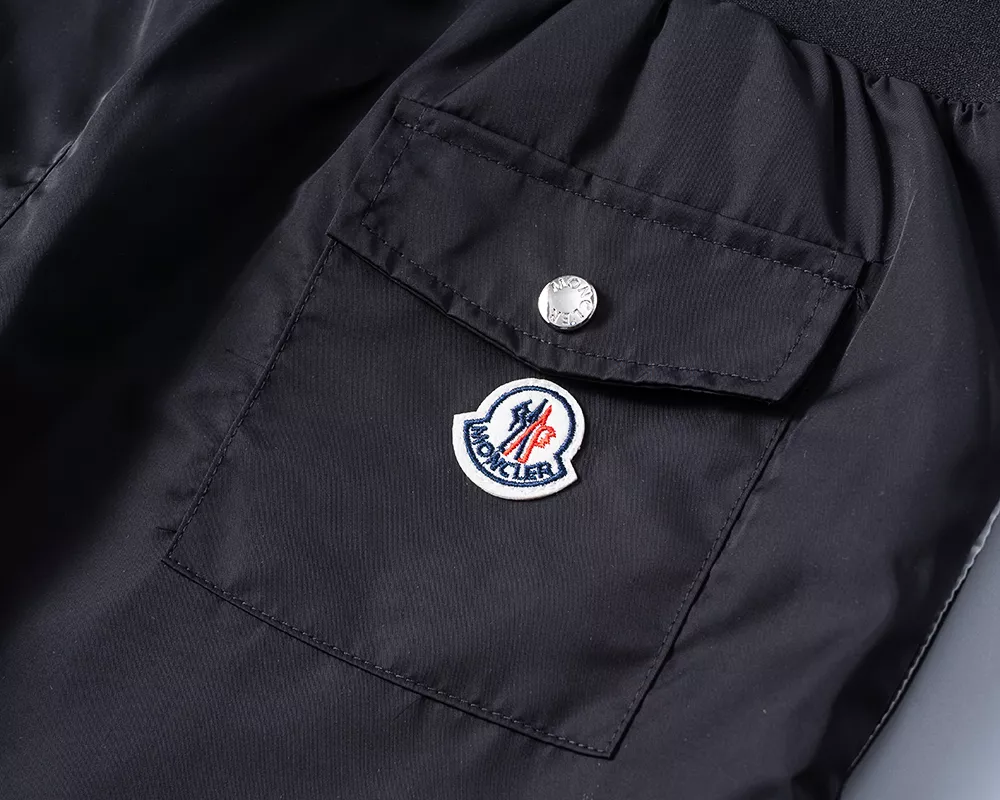 Fashionable 8932 Moncler Pants For Men