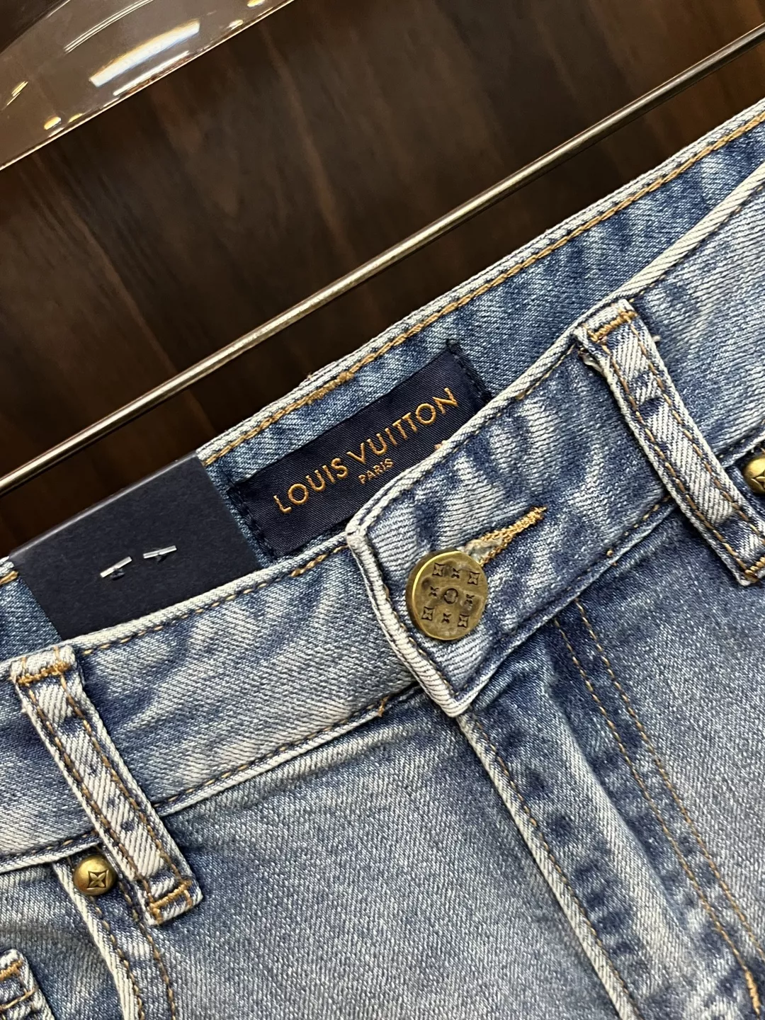Fashionable 8955 Louis Vuitton LV Jeans For Men
