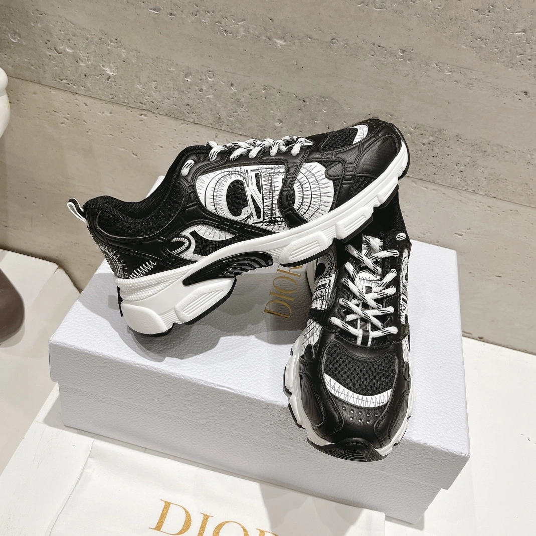 Fashionable 9001 Christian Dior Casual Shoes For Women
