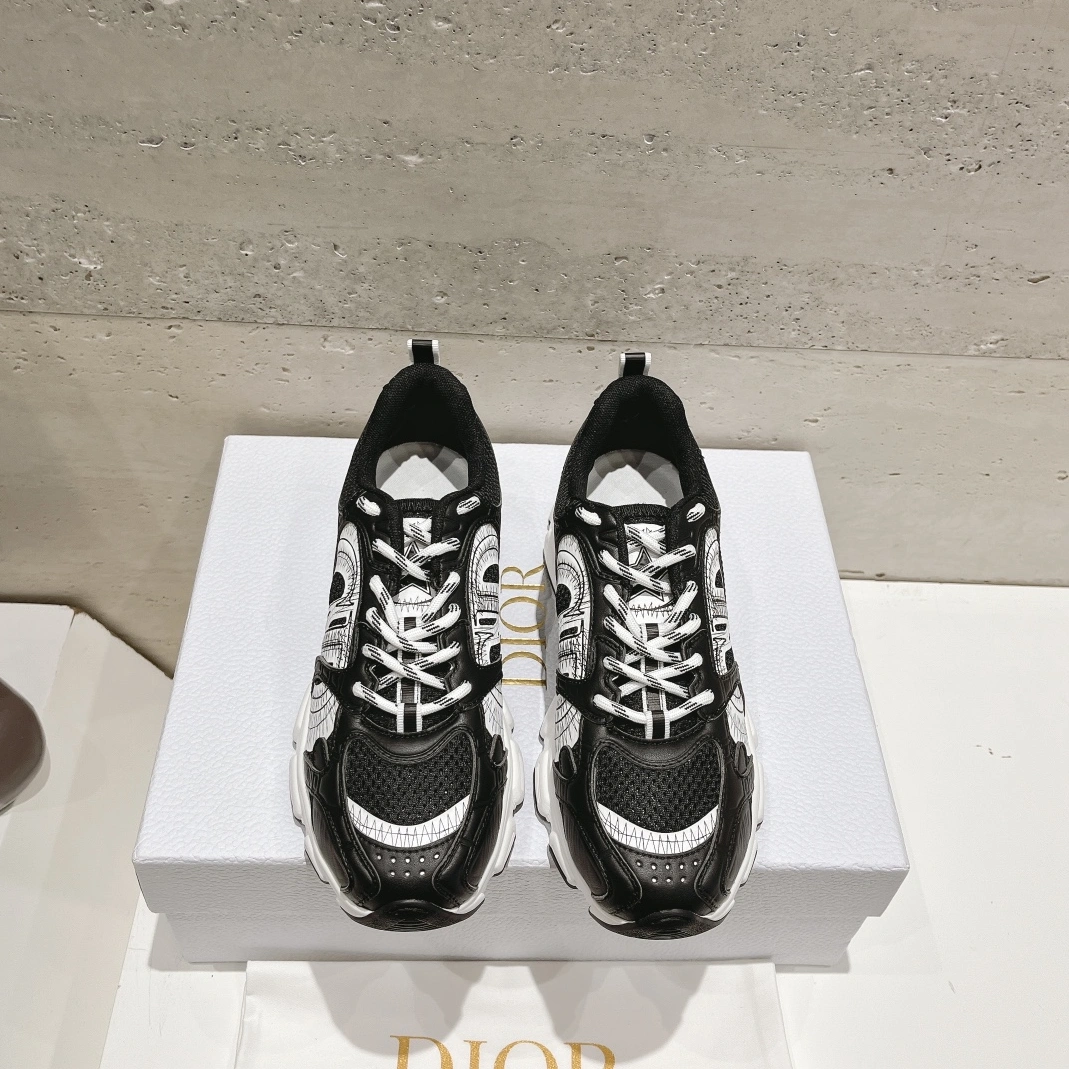 Fashionable 9001 Christian Dior Casual Shoes For Women