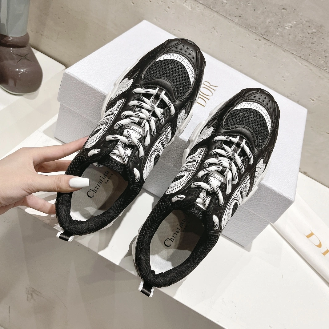 Fashionable 9001 Christian Dior Casual Shoes For Women