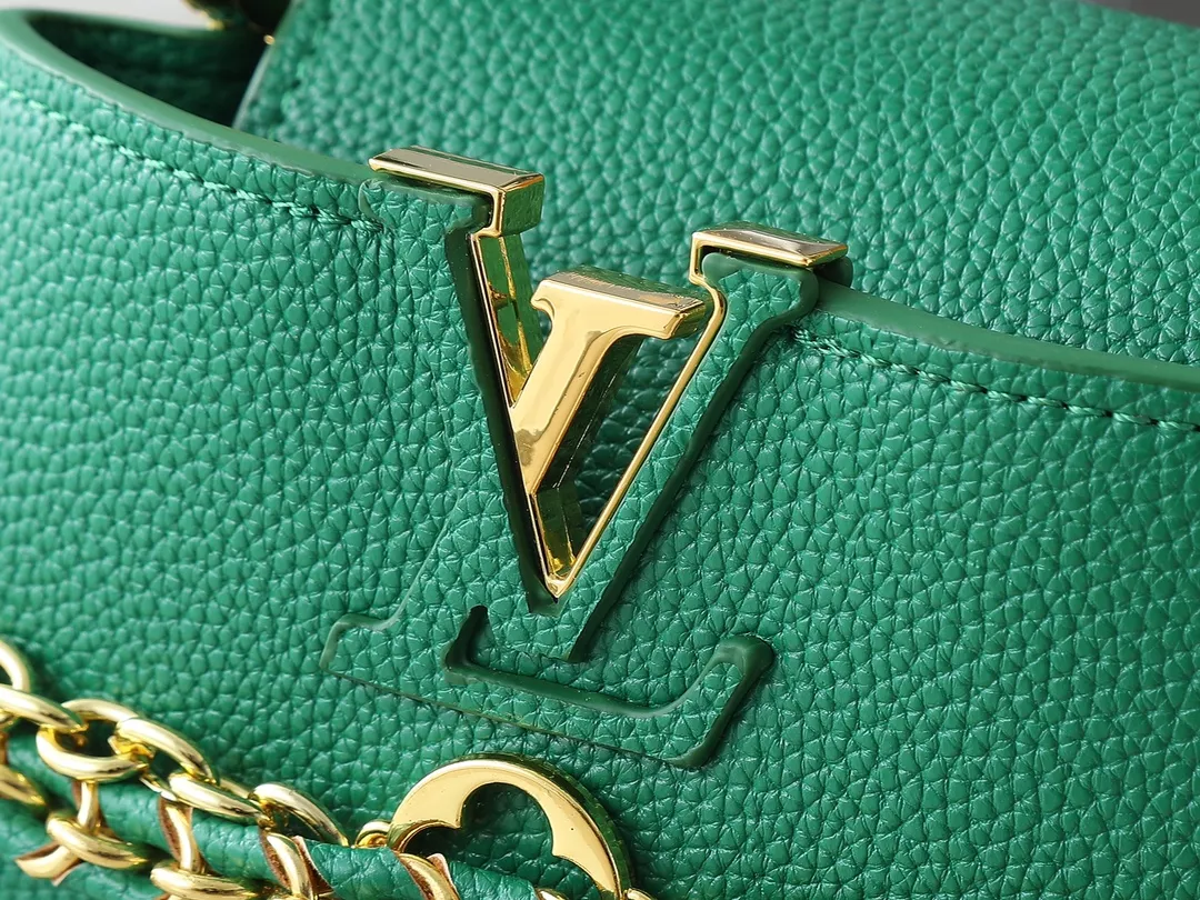 Fashionable 907 Louis Vuitton AAA Quality Messenger Bags For Women