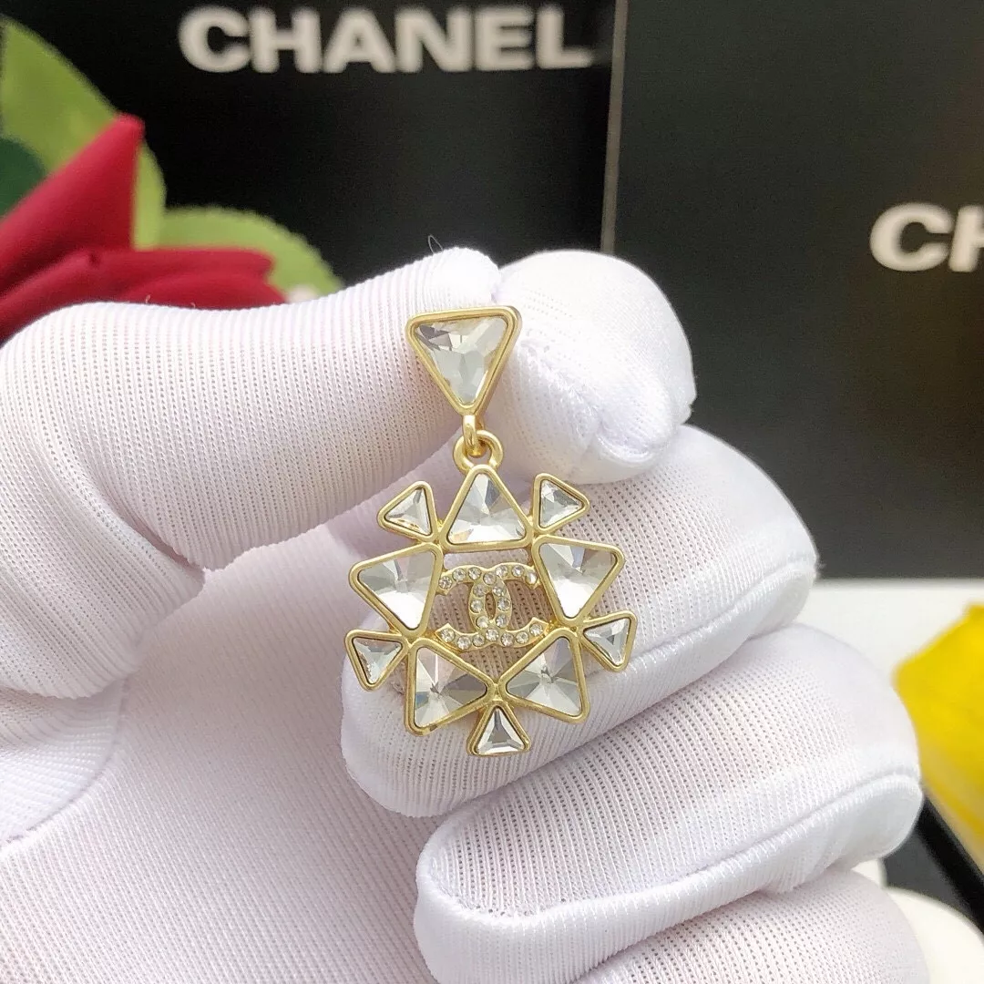 Fashionable 9103 Chanel Earrings For Women