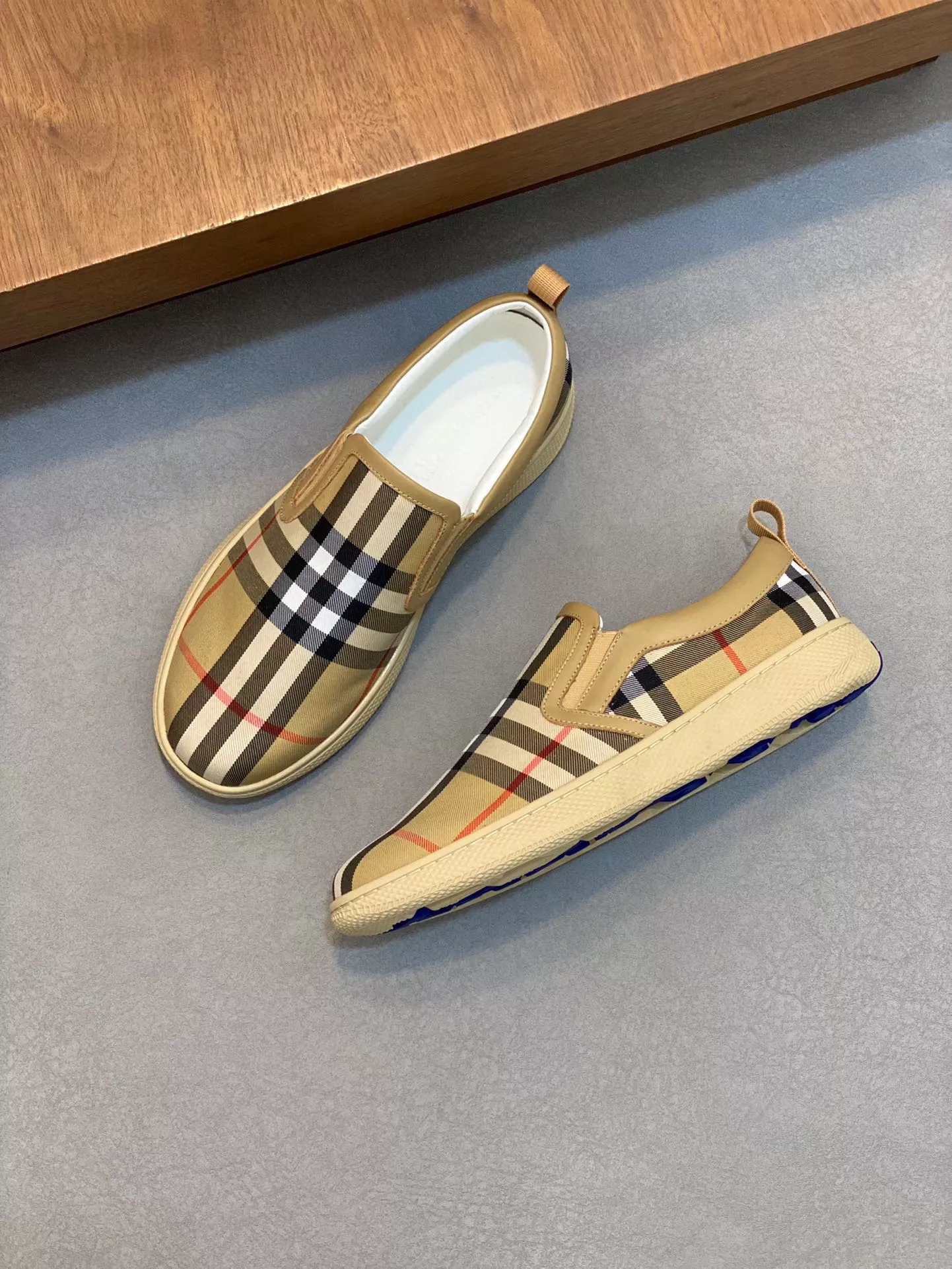 Fashionable 9108 Burberry Casual Shoes For Men