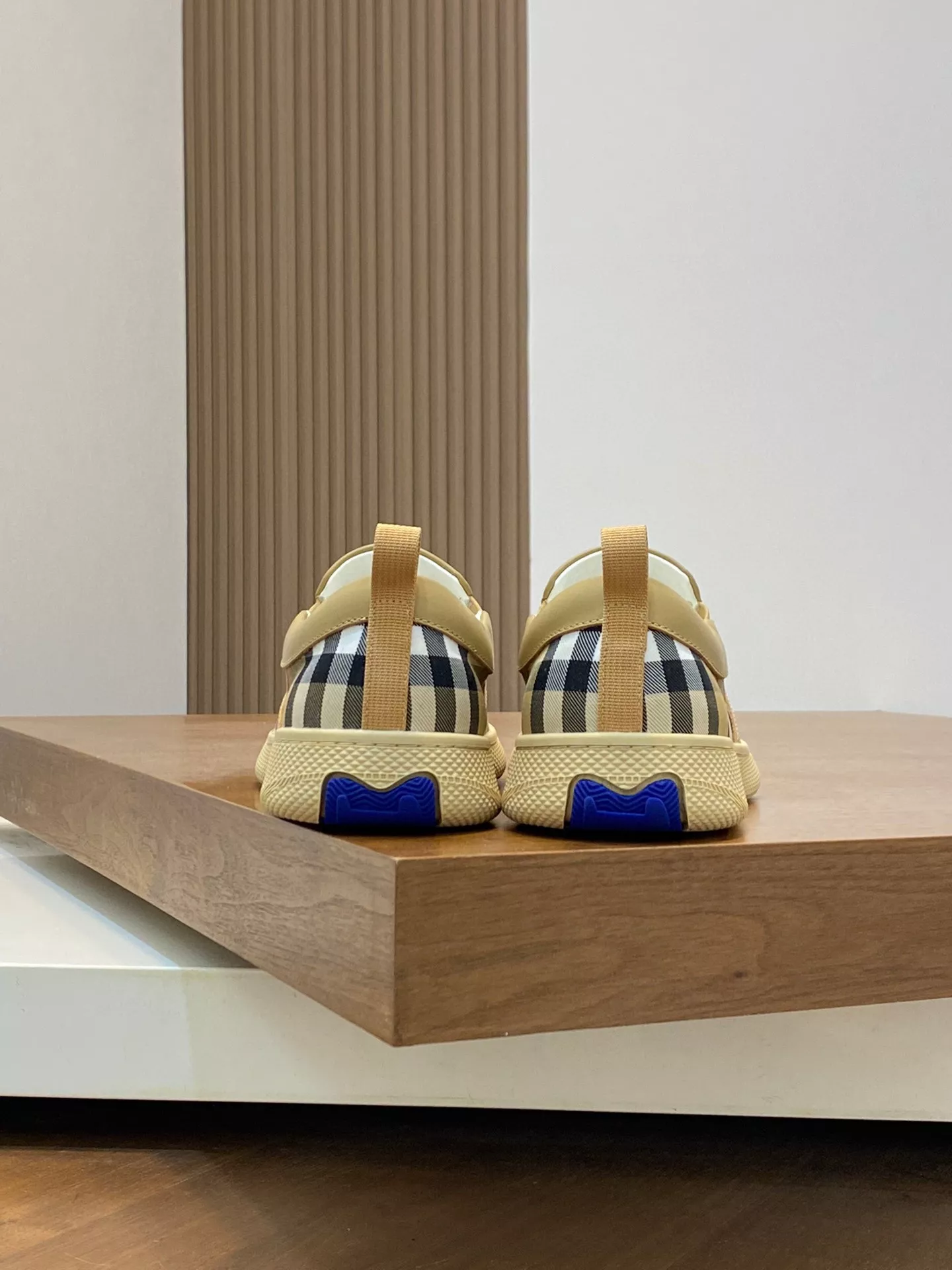 Fashionable 9108 Burberry Casual Shoes For Men