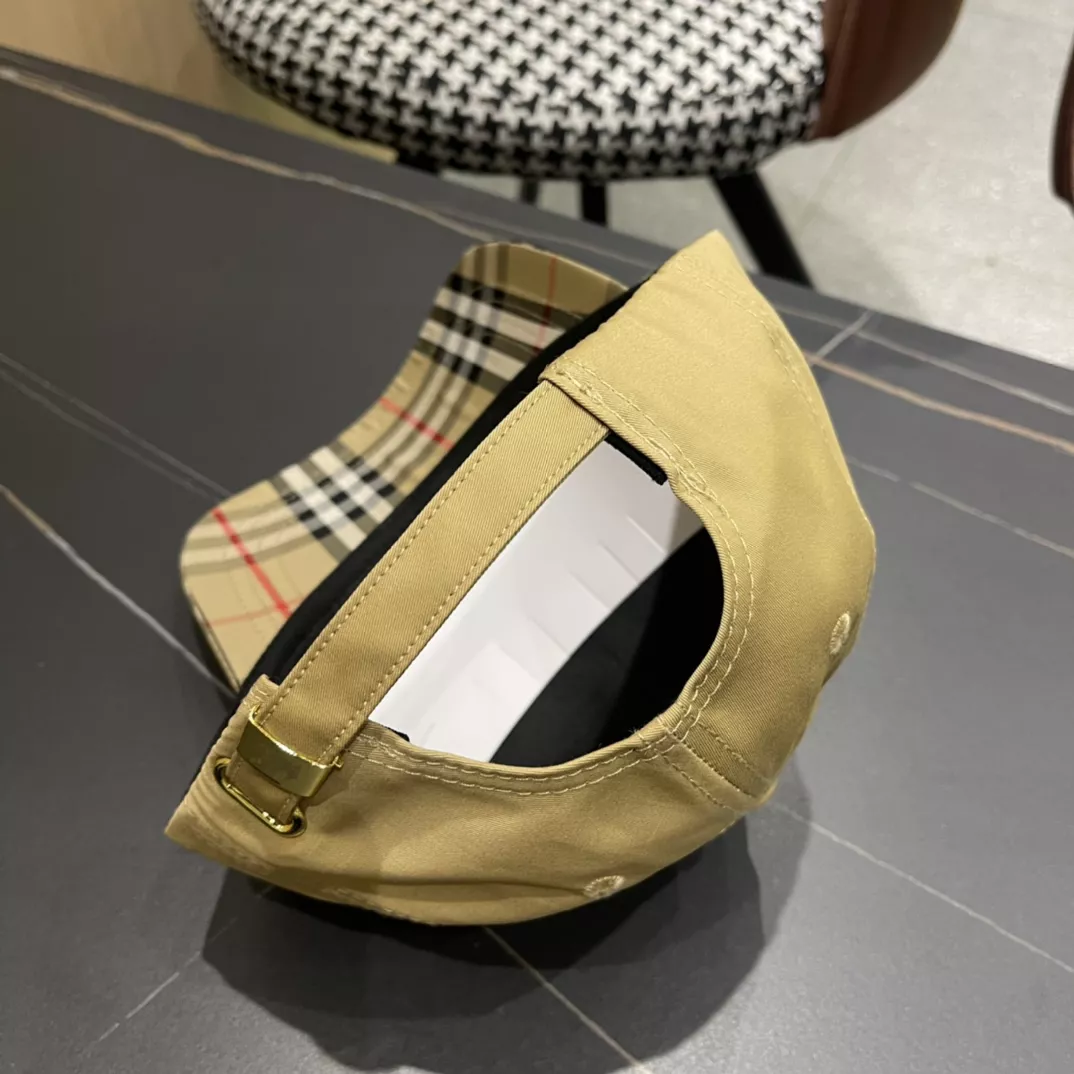 Fashionable 9157 Burberry Caps