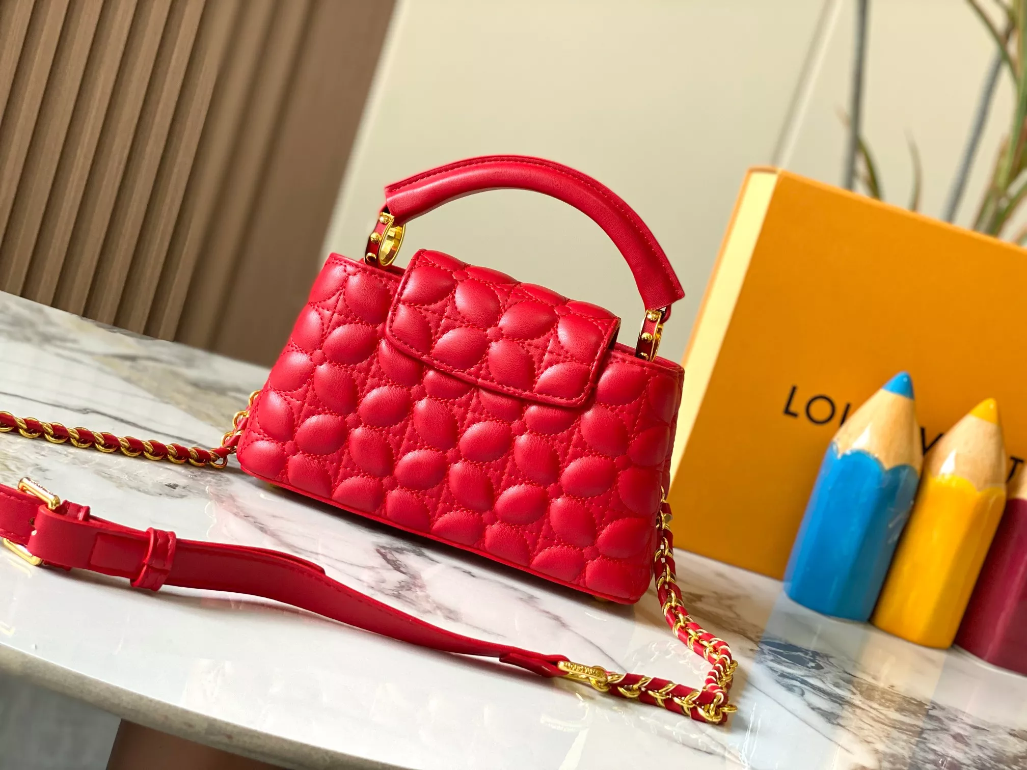 Fashionable 9246 Louis Vuitton AAA Quality Messenger Bags For Women