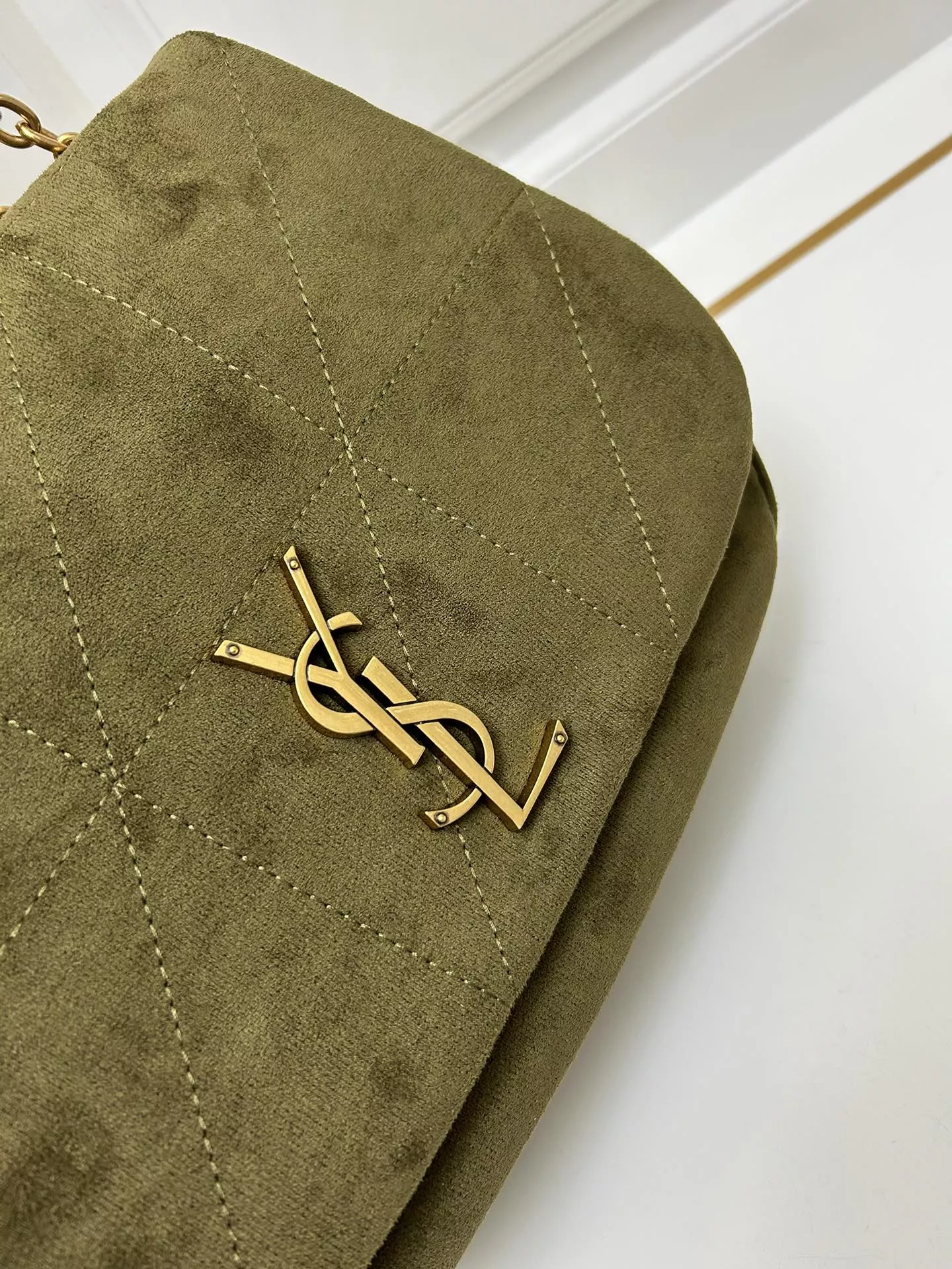Fashionable 946 Yves Saint Laurent YSL AAA Quality Shoulder Bags For Women