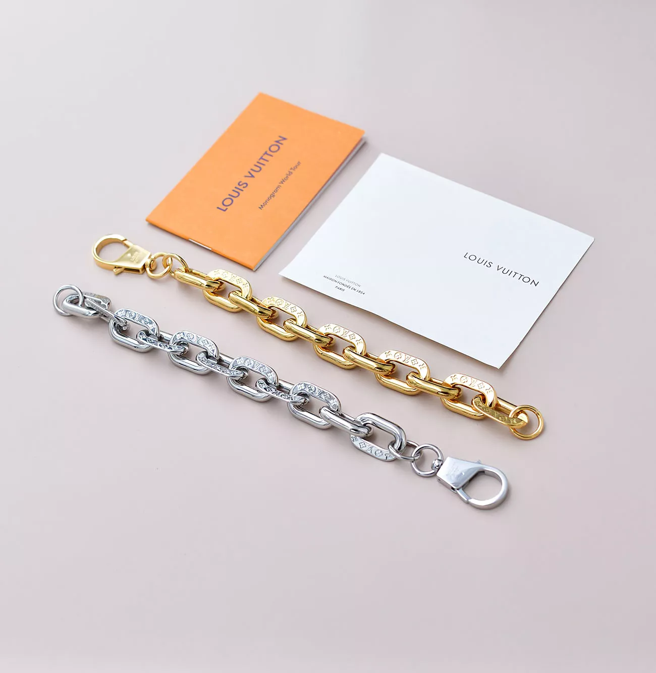 Fashionable 9553 Louis Vuitton LV Bracelets