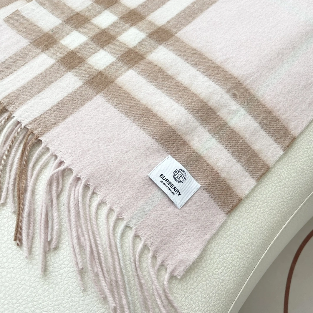 Fashionable 9641 Burberry Scarf