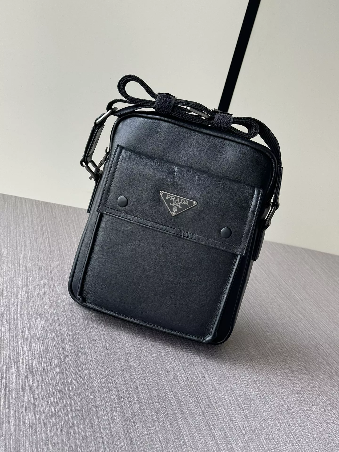 Fashionable 9721 Prada AAA Man Messenger Bags