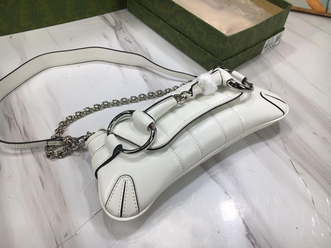 Fashionable 9762 Gucci AAA Quality Messenger Bags For Women