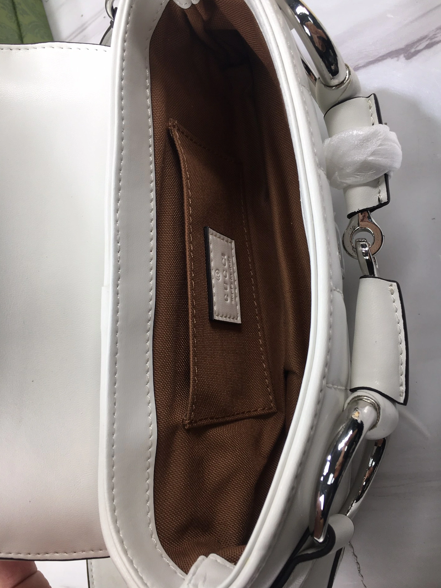 Fashionable 9762 Gucci AAA Quality Messenger Bags For Women