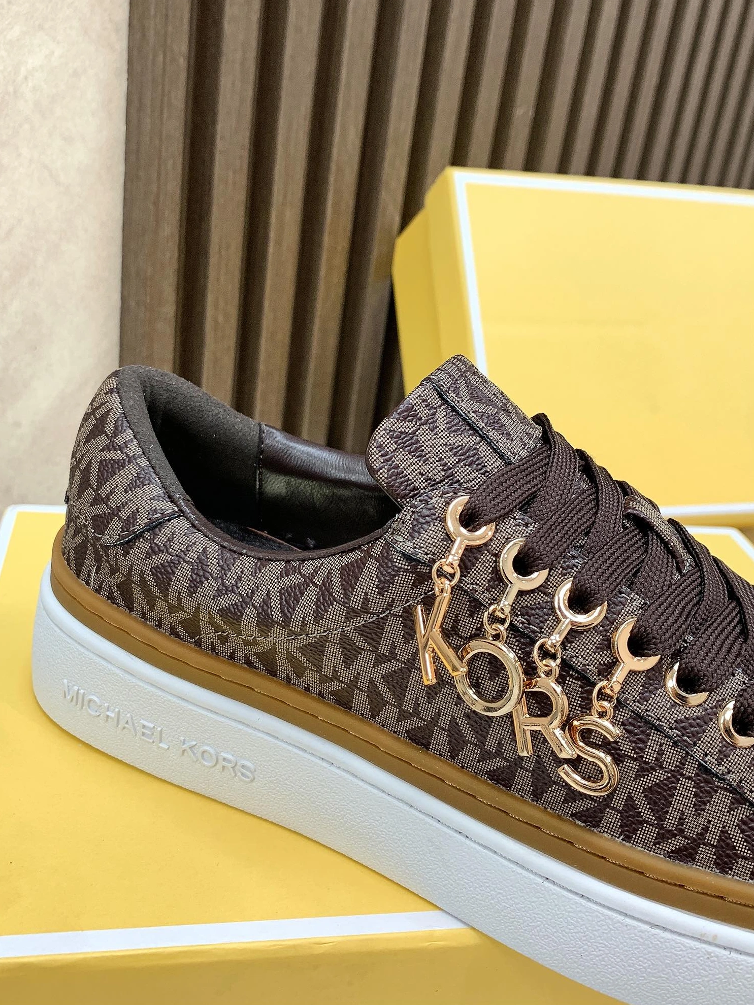 Fashionable 9951 Michael Kors Casual Shoes For Women