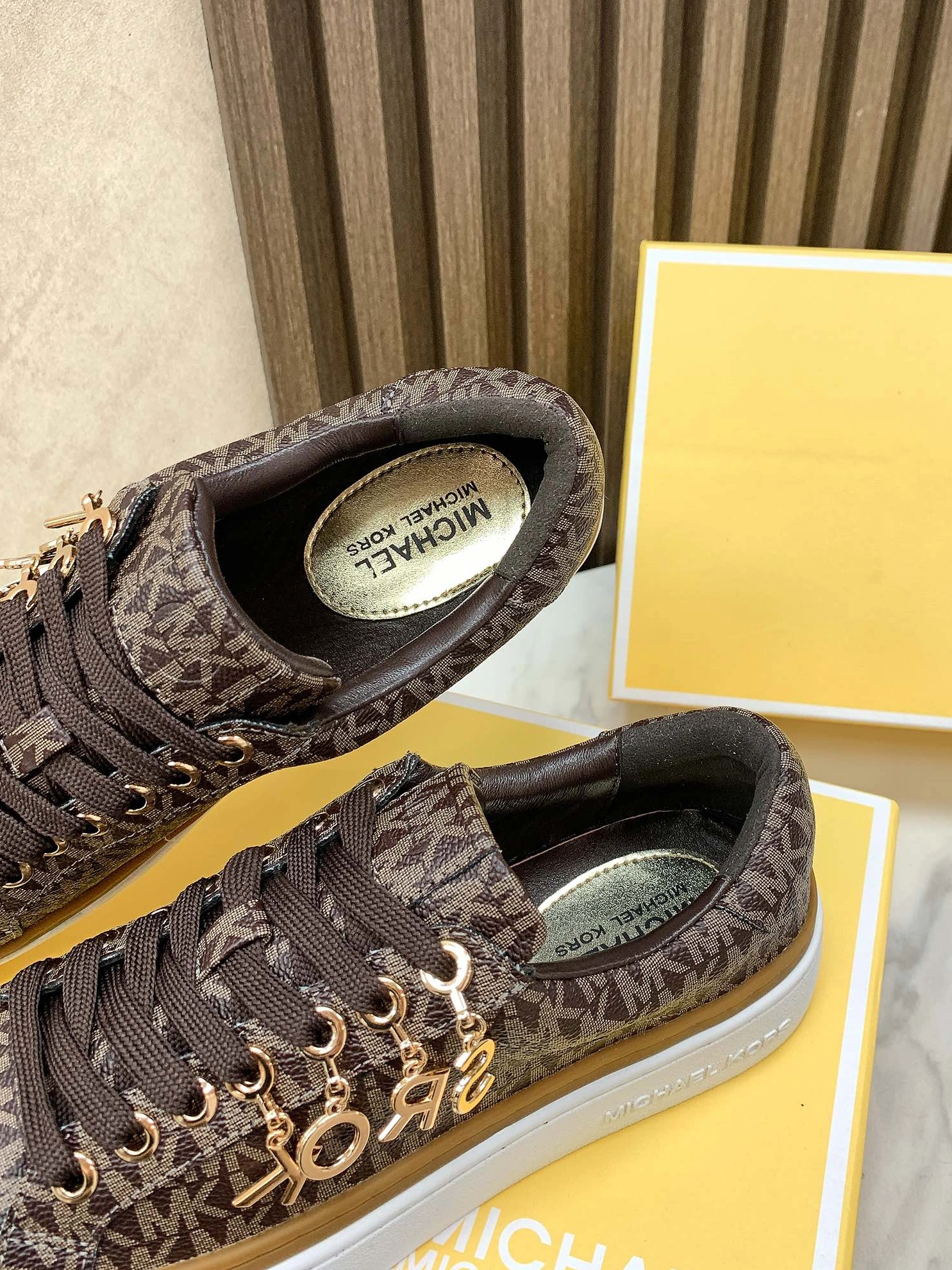 Fashionable 9951 Michael Kors Casual Shoes For Women