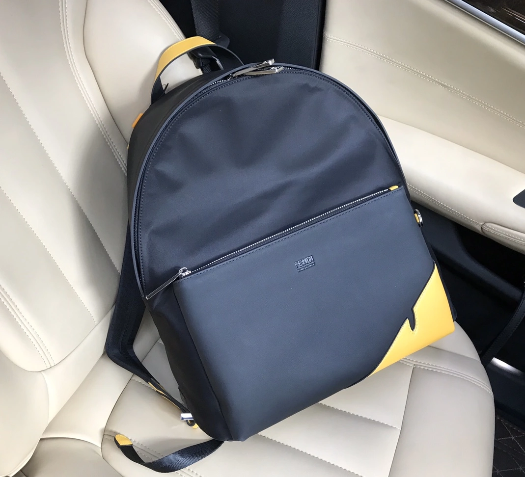 Fendi AAA Man Backpacks EasyMatch 3770