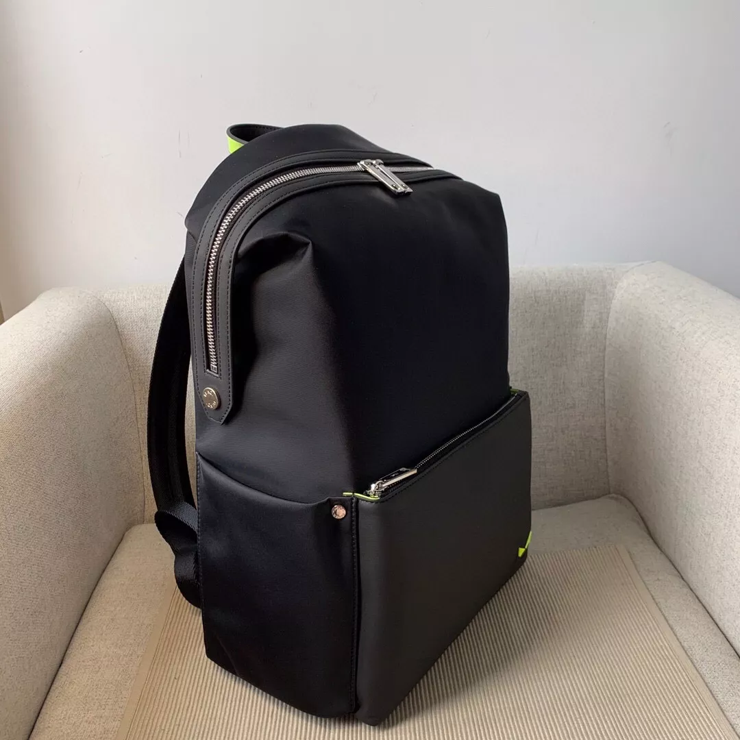 Fendi AAA Man Backpacks GoodFit 5181