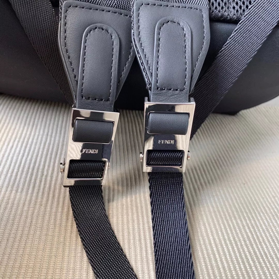 Fendi AAA Man Backpacks GoodFit 5181