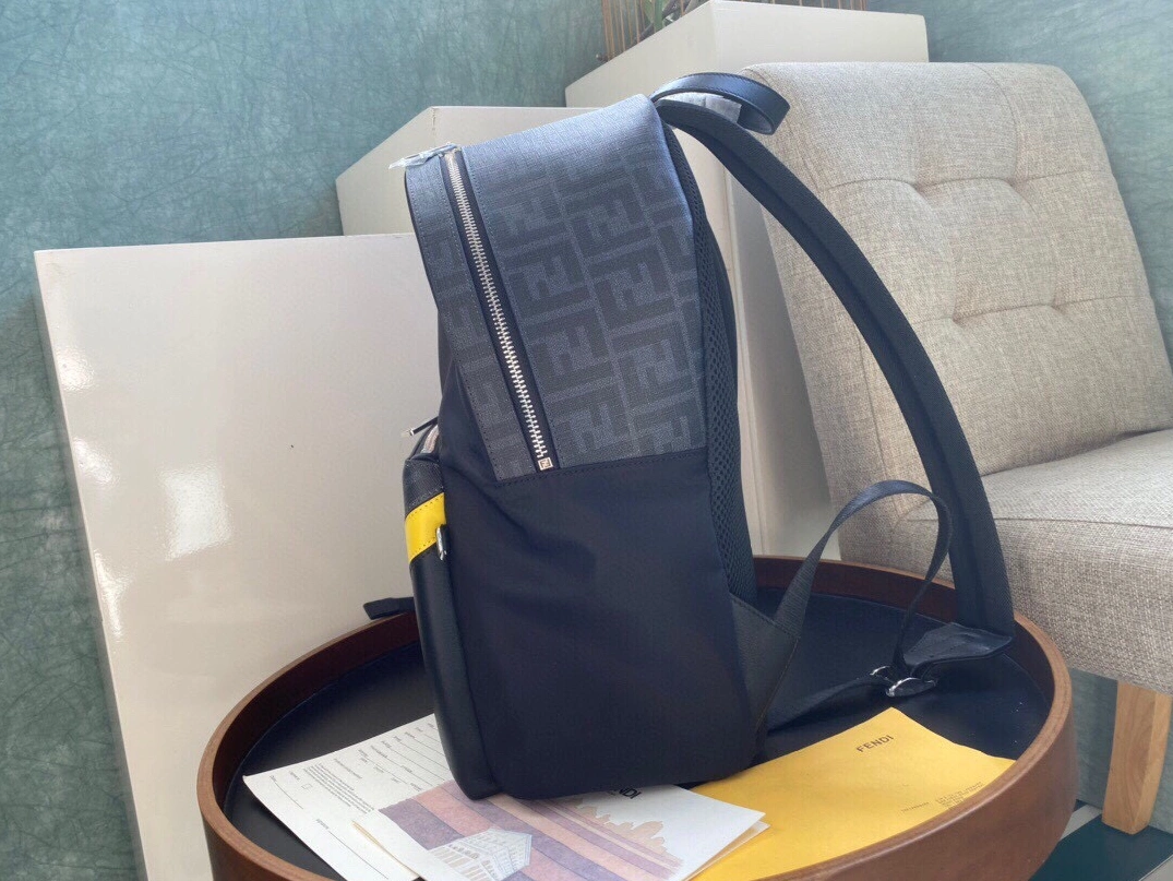 Fendi AAA Man Backpacks GoodFit 7913