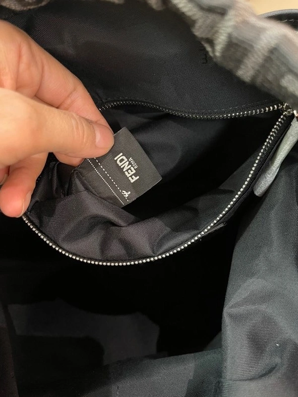 Fendi AAA Man Backpacks Resilient 7900