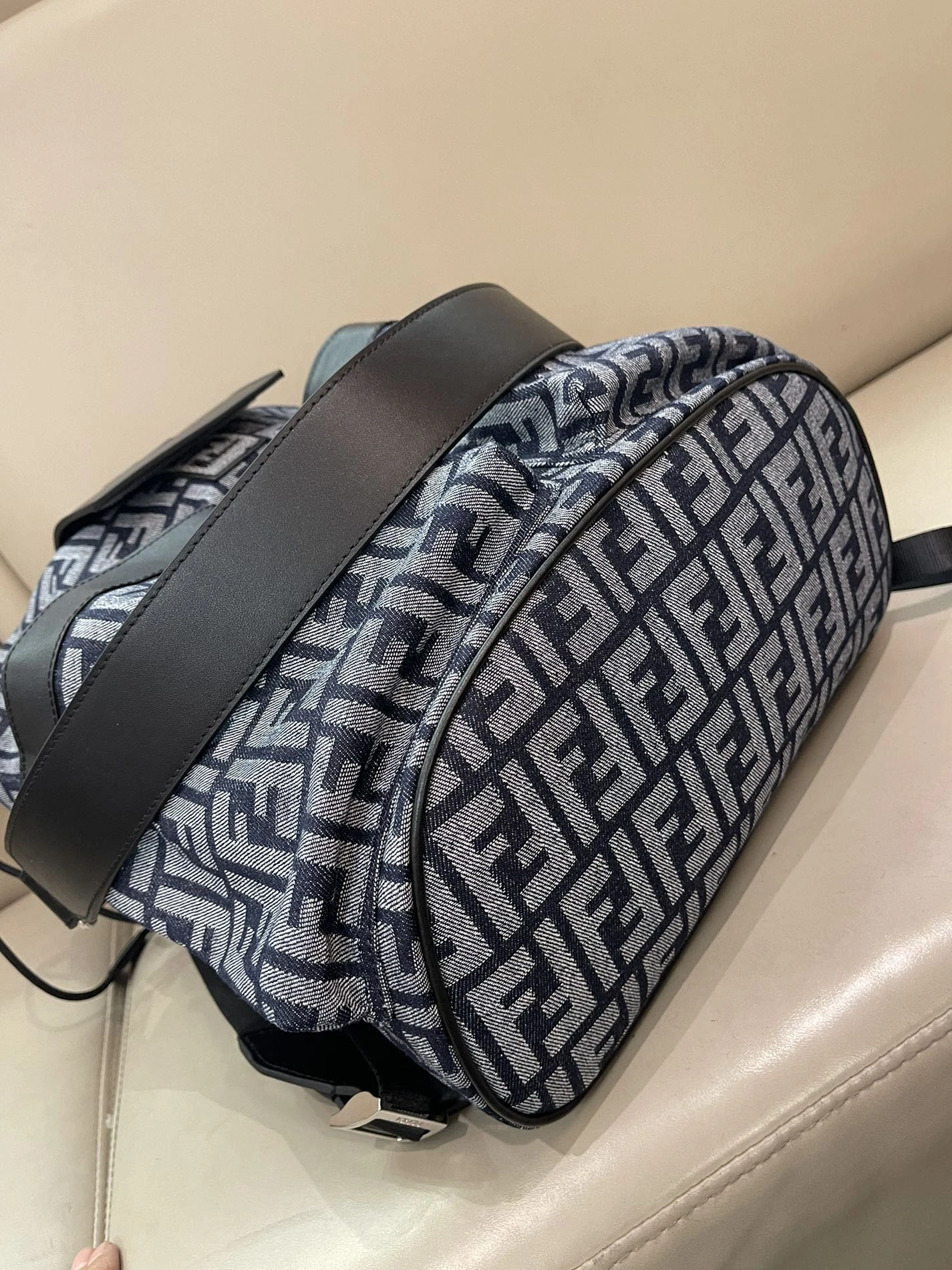 Fendi AAA Man Backpacks UrbanStyle 8602
