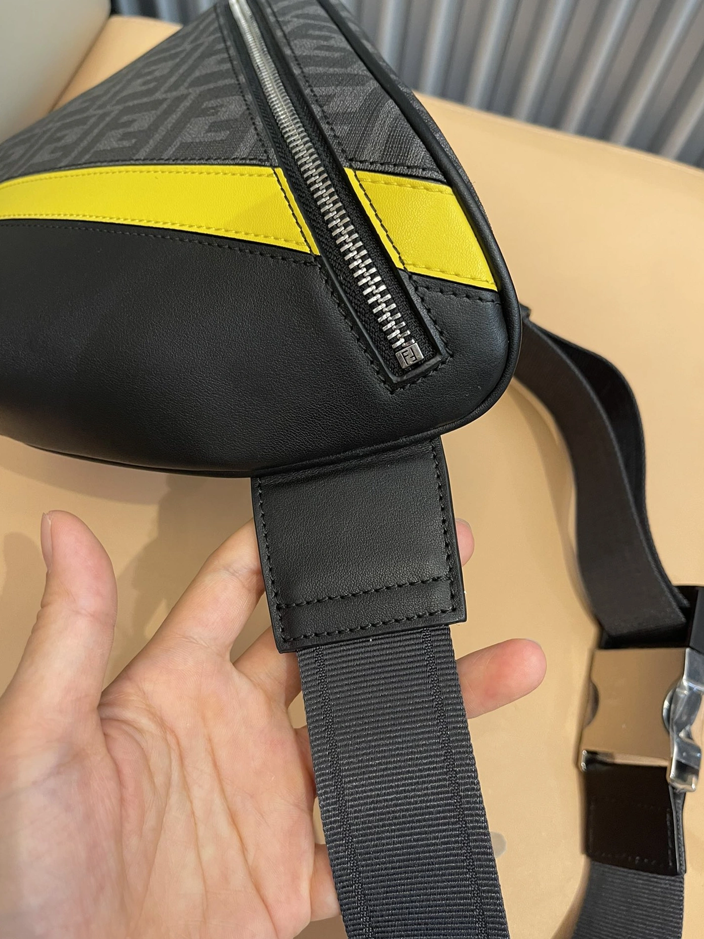 Fendi AAA Man Belt Bags GoodFit 5653