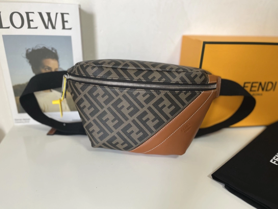 Fendi AAA Man Belt Bags Timeless 2237