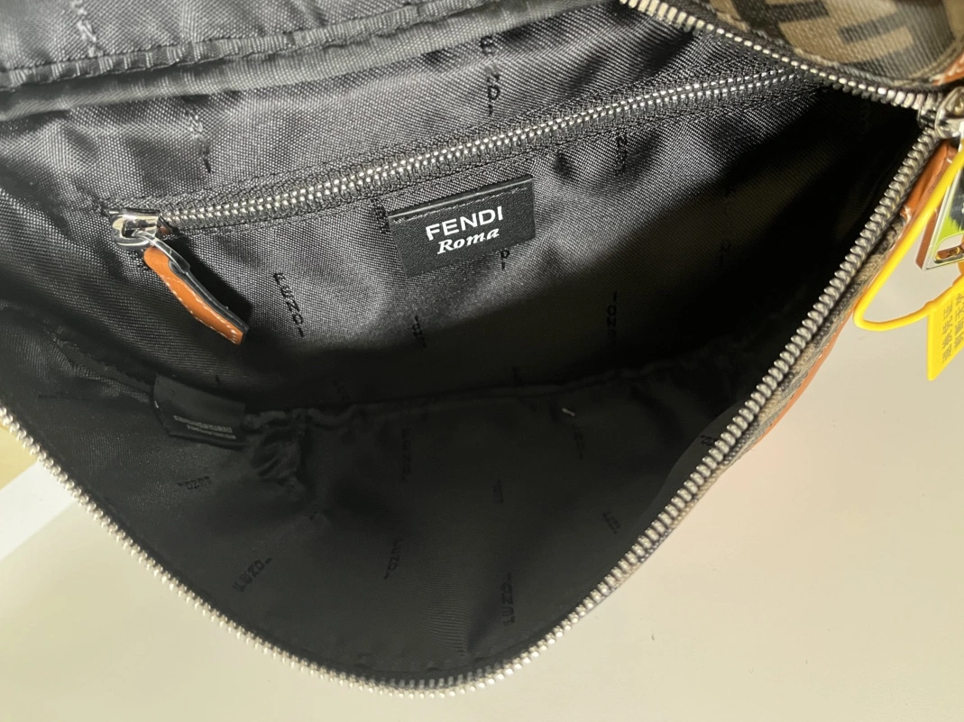 Fendi AAA Man Belt Bags Timeless 2237