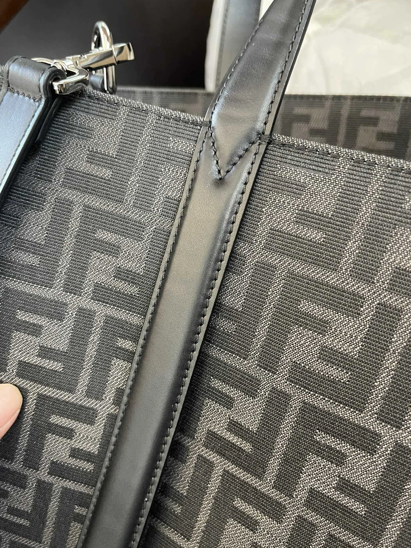 Fendi AAA Man Handbags Affordable 8395