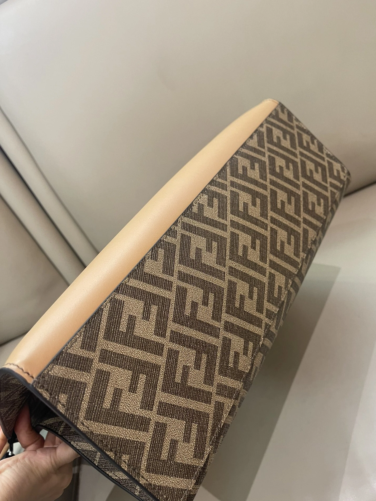 Fendi AAA Man Handbags Flexible 7172