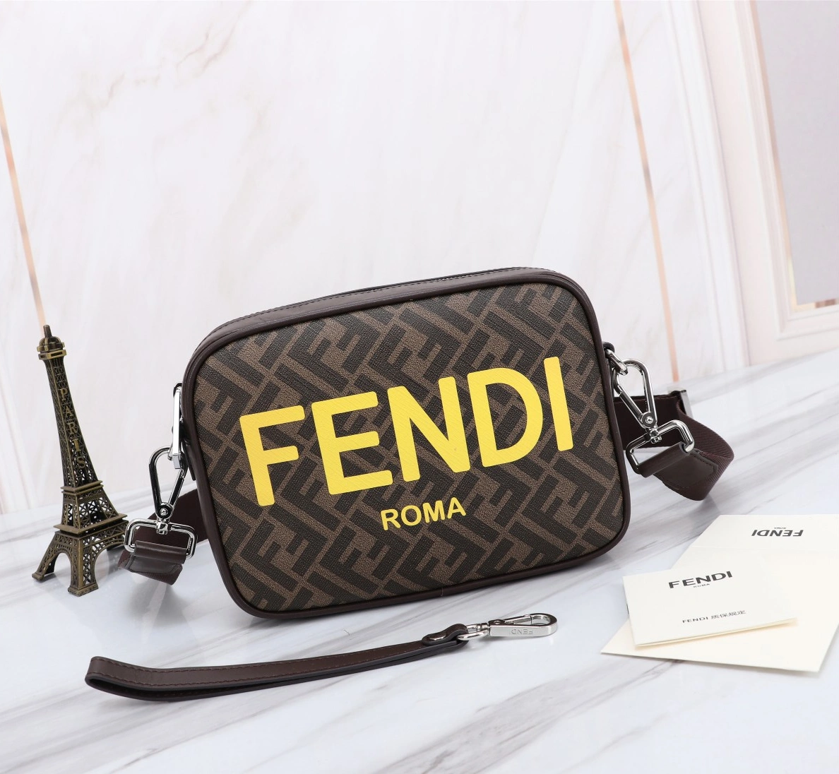 Fendi AAA Man Messenger Bags Breathable 1199