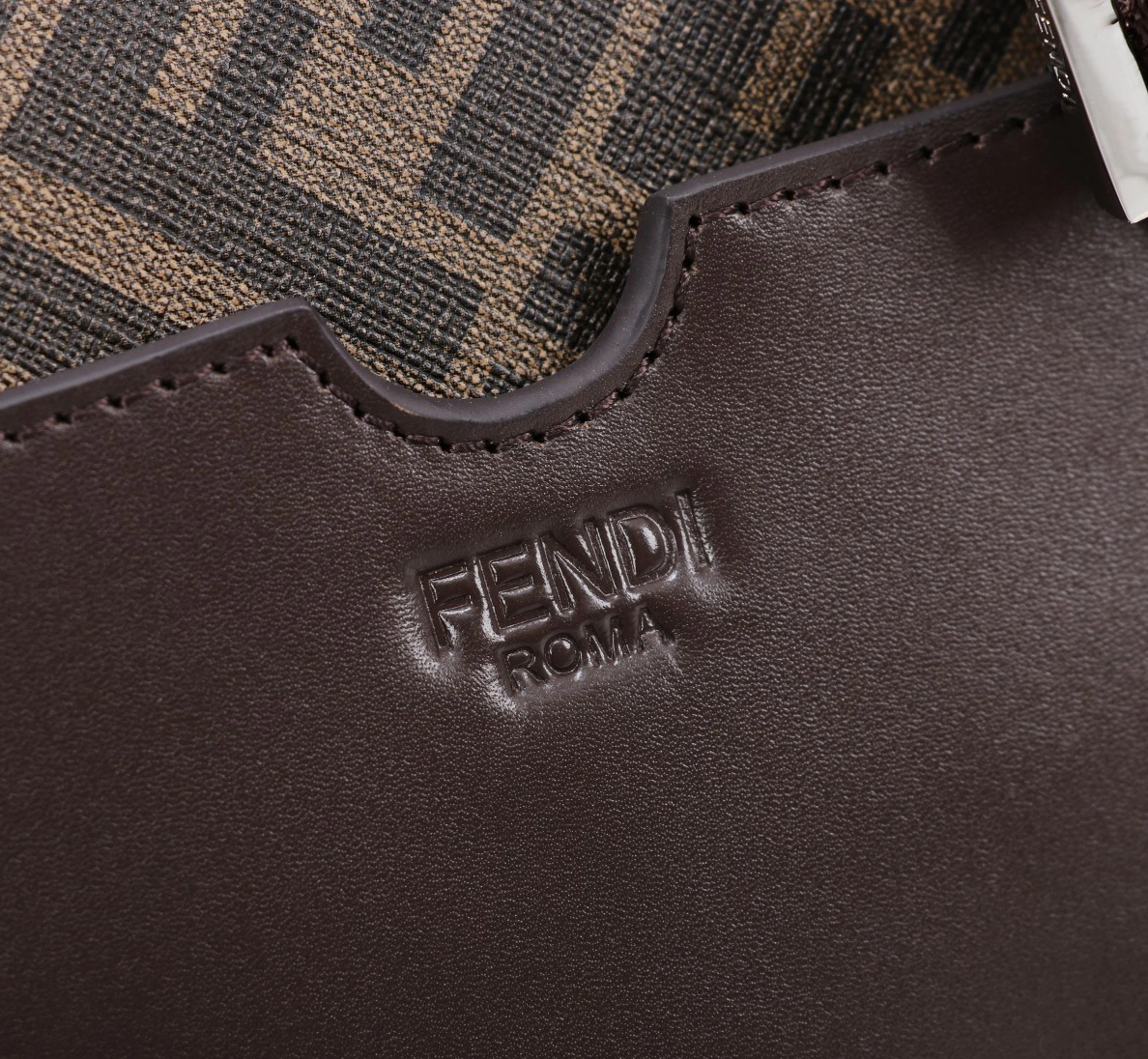 Fendi AAA Man Messenger Bags Breathable 1199
