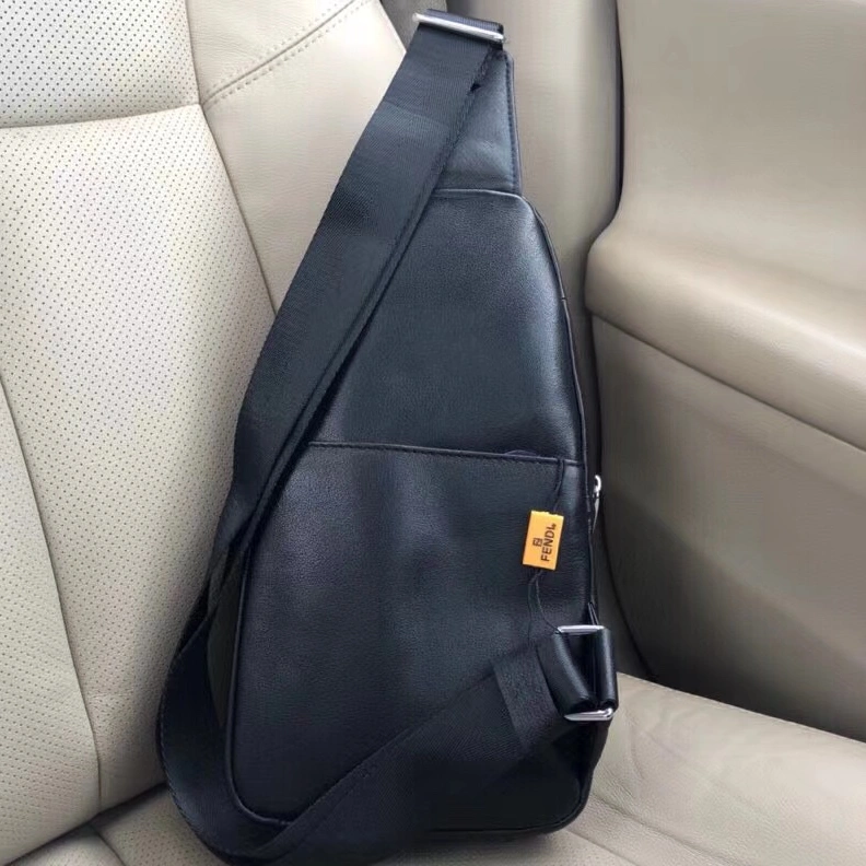 Fendi AAA Man Messenger Bags Breathable 1597