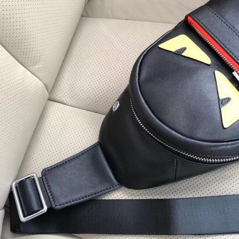 Fendi AAA Man Messenger Bags Breathable 1597
