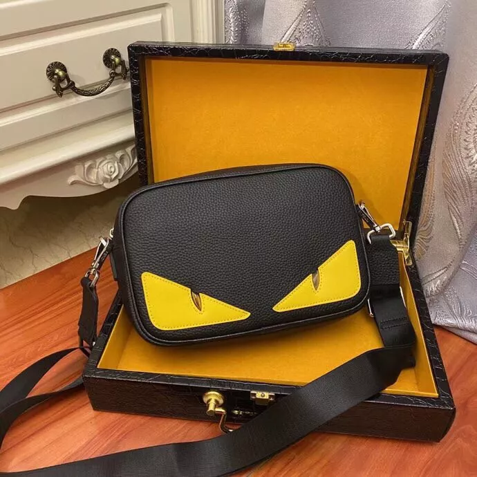 Fendi AAA Man Messenger Bags Comfortable 7979