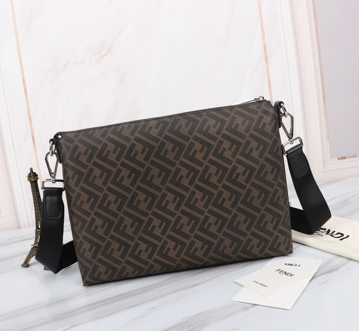Fendi AAA Man Messenger Bags Fashionable 9287